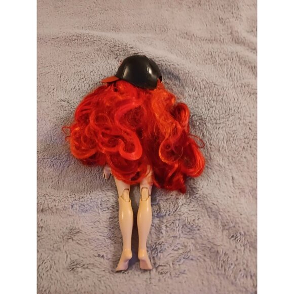 Rainbow High Fashion Ruby Anderson Nude Articulated Doll Red with Cap NEW - Picture 5 of 5